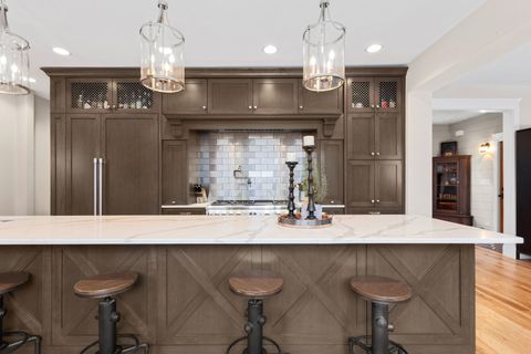 Tiny photo for 205 W Cook Avenue, Libertyville, IL 60048 (MLS # 12514777)