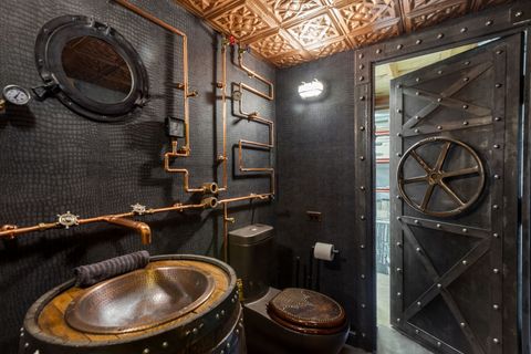 Tiny photo for 205 W Cook Avenue, Libertyville, IL 60048 (MLS # 12514777)