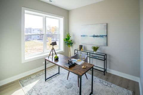 Tiny photo for 4704 S St Lawrence Avenue #4W, Chicago, IL 60615 (MLS # 12445314)