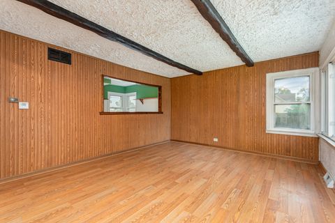 Tiny photo for 64 Macarthur Drive, Northlake, IL 60164 (MLS # 12501818)