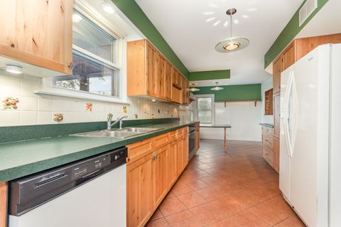 Tiny photo for 64 Macarthur Drive, Northlake, IL 60164 (MLS # 12501818)