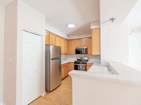 Tiny photo for 1715 Pavilion Way #205, Park Ridge, IL 60068 (MLS # 12486520)