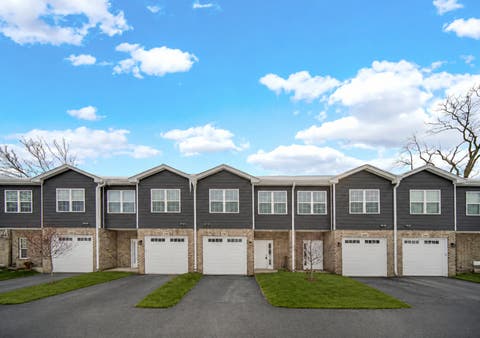 Photo of 5410 135th Street, Crestwood, IL 60418 (MLS # 12572941)