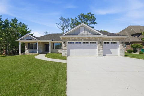 Tiny photo for 21339 Wooded Cove Drive, Elwood, IL 60421 (MLS # 12628171)