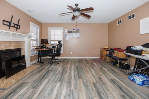 Tiny photo for 1517 Kell Avenue, Bloomington, IL 61705 (MLS # 12555569)