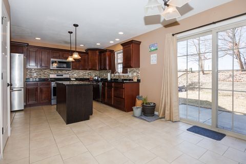 Tiny photo for 1517 Kell Avenue, Bloomington, IL 61705 (MLS # 12555569)