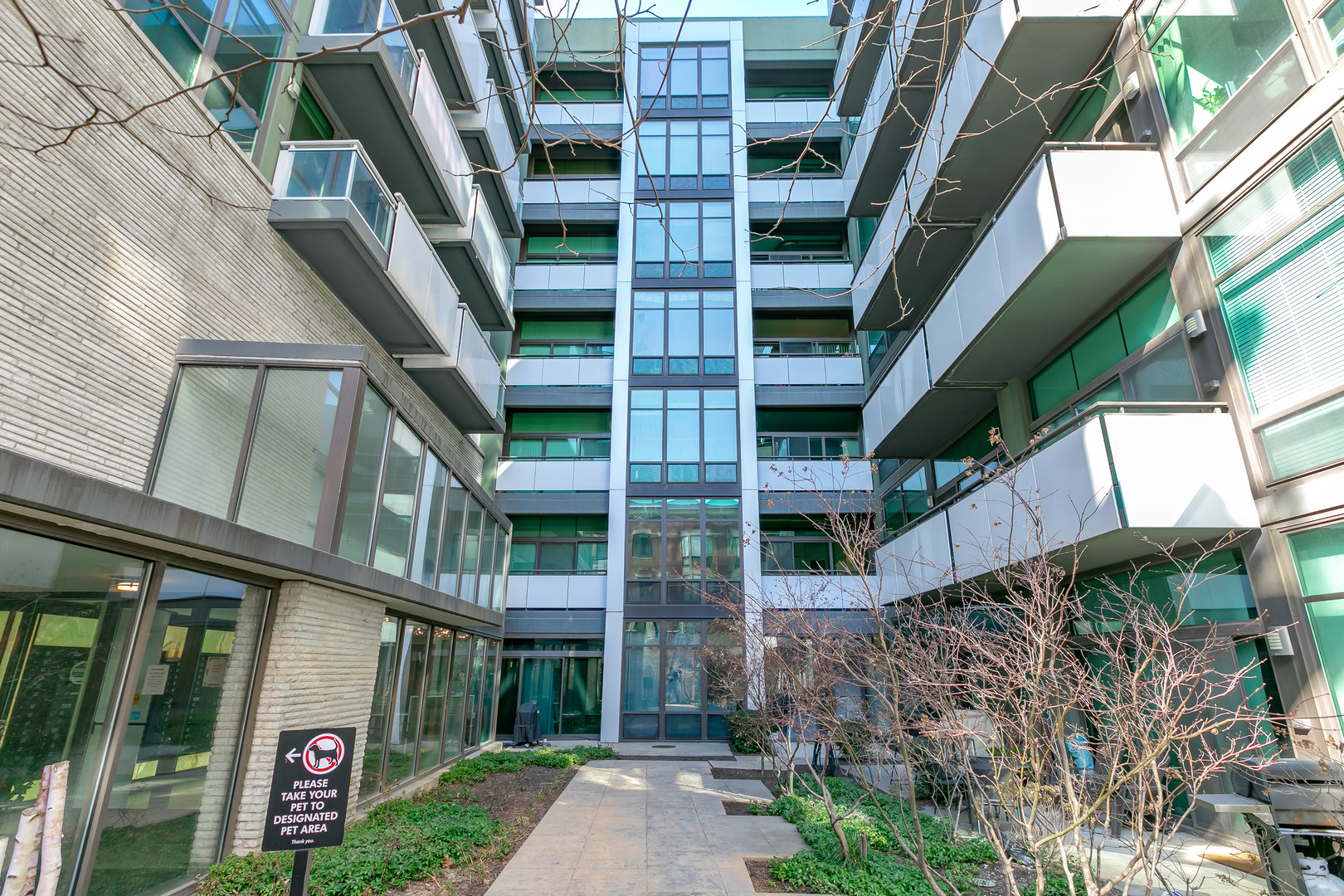 660 W WAYMAN Street 202B