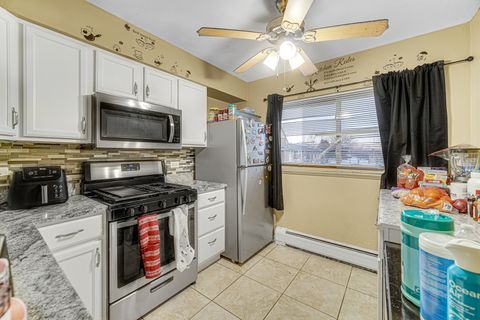 Tiny photo for 680 Marilyn Avenue #110, Glendale Heights, IL 60139 (MLS # 12553695)