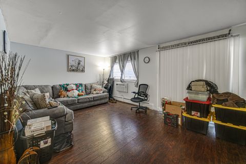 Tiny photo for 680 Marilyn Avenue #110, Glendale Heights, IL 60139 (MLS # 12553695)