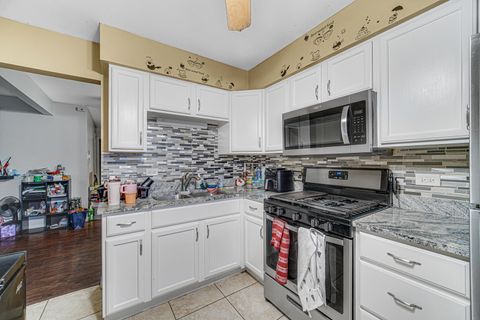 Tiny photo for 680 Marilyn Avenue #110, Glendale Heights, IL 60139 (MLS # 12553695)