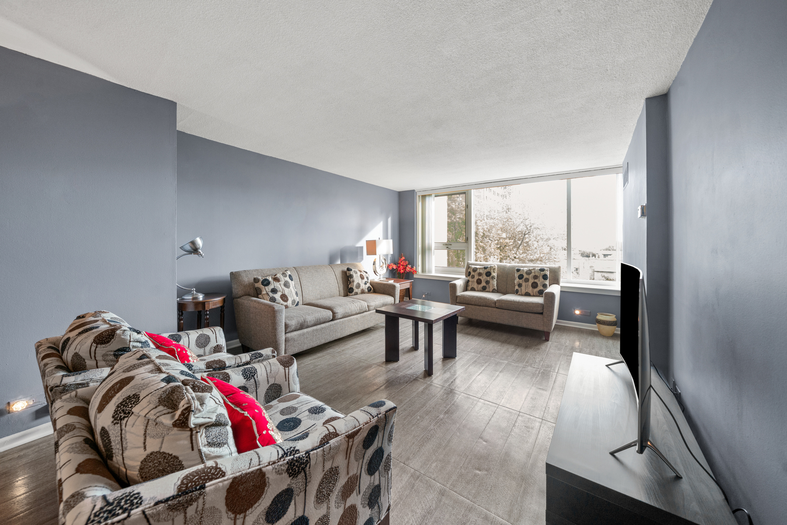 2728 N Hampden Court 605