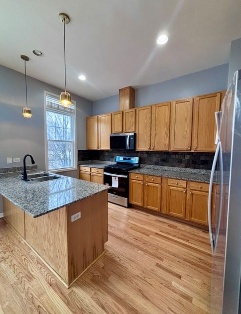 Tiny photo for 1151 E 46th Street, Chicago, IL 60653 (MLS # 12565360)