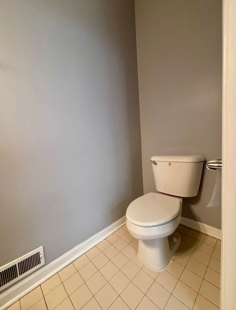 Tiny photo for 1151 E 46th Street, Chicago, IL 60653 (MLS # 12565360)