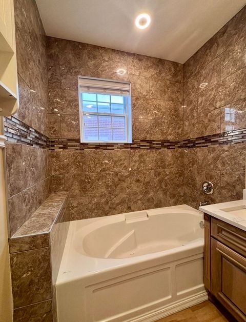 Tiny photo for 1151 E 46th Street, Chicago, IL 60653 (MLS # 12565360)