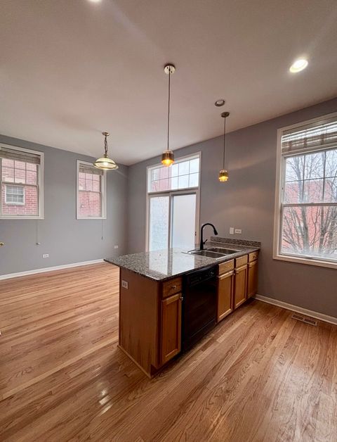 Tiny photo for 1151 E 46th Street, Chicago, IL 60653 (MLS # 12565360)