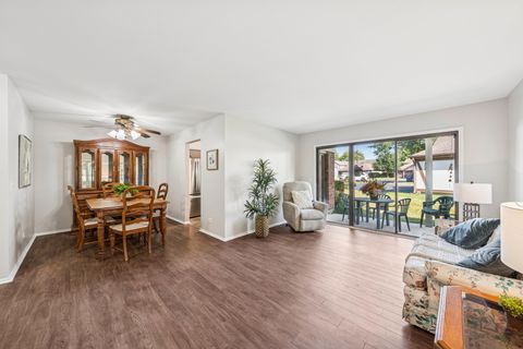 Tiny photo for 373 Southbury Court #D-1, Schaumburg, IL 60193 (MLS # 12482467)