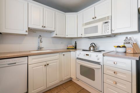 Tiny photo for 1255 N Sandburg Terrace #309E, Chicago, IL 60610 (MLS # 12595217)