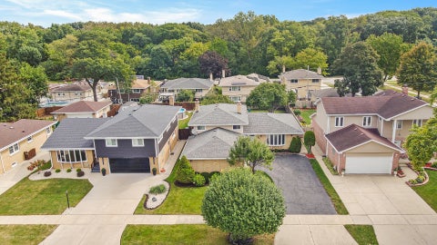 Tiny photo for 2847 Buckingham Avenue, Westchester, IL 60154 (MLS # 12754101)