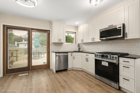 Tiny photo for 2847 Buckingham Avenue, Westchester, IL 60154 (MLS # 12754101)