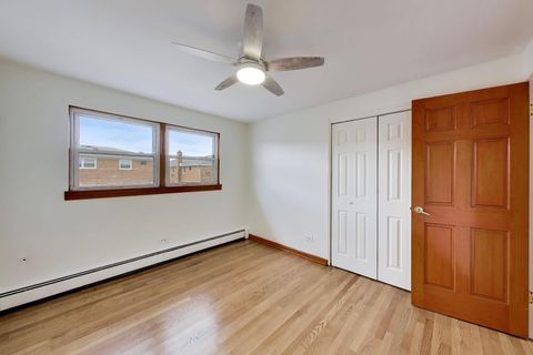 Tiny photo for 6931 W 64th Place #3C, Chicago, IL 60638 (MLS # 12633069)