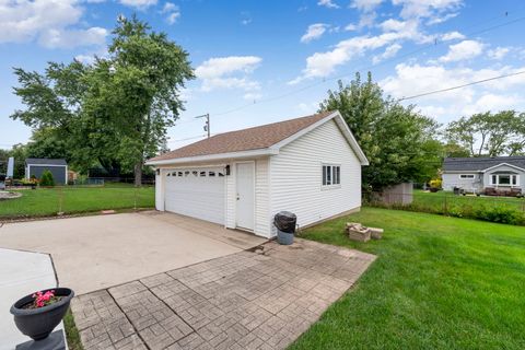 Tiny photo for 100 Des Plaines Lane, Hoffman Estates, IL 60169 (MLS # 12506484)