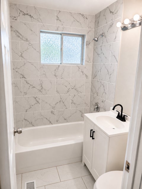 Tiny photo for 14631 Lincoln Avenue, Dolton, IL 60419 (MLS # 12682433)