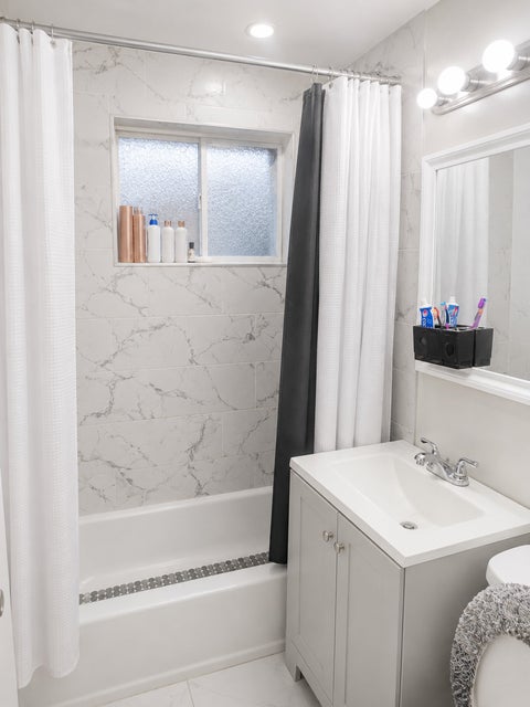 Tiny photo for 14631 Lincoln Avenue, Dolton, IL 60419 (MLS # 12682433)