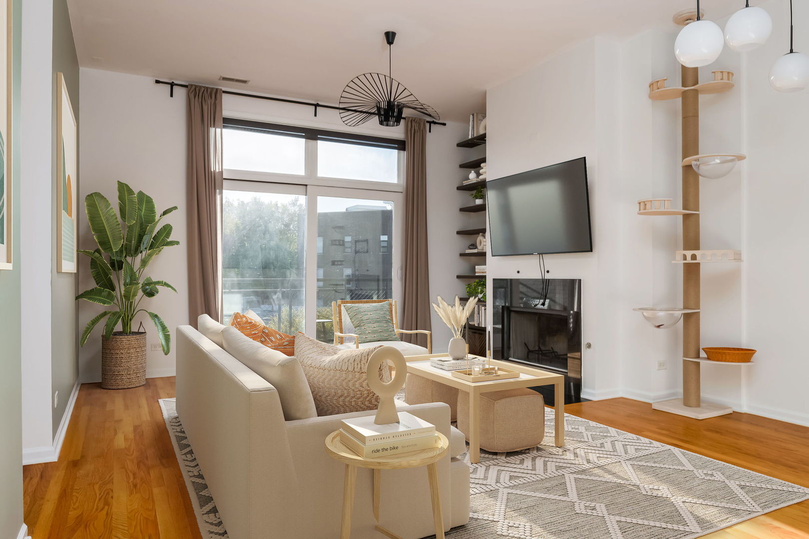 2089 W Wabansia Avenue 306