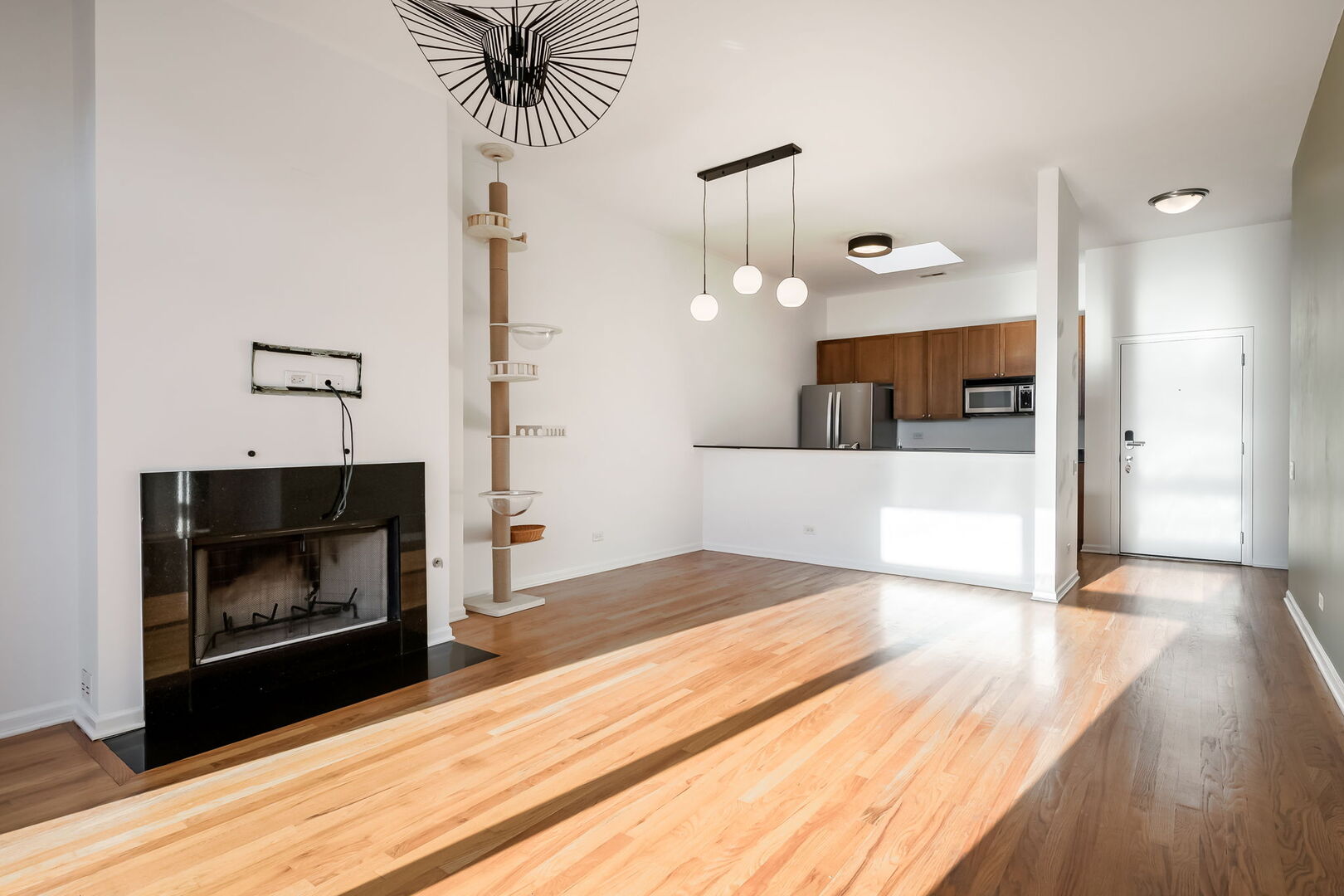 2089 W Wabansia Avenue 306