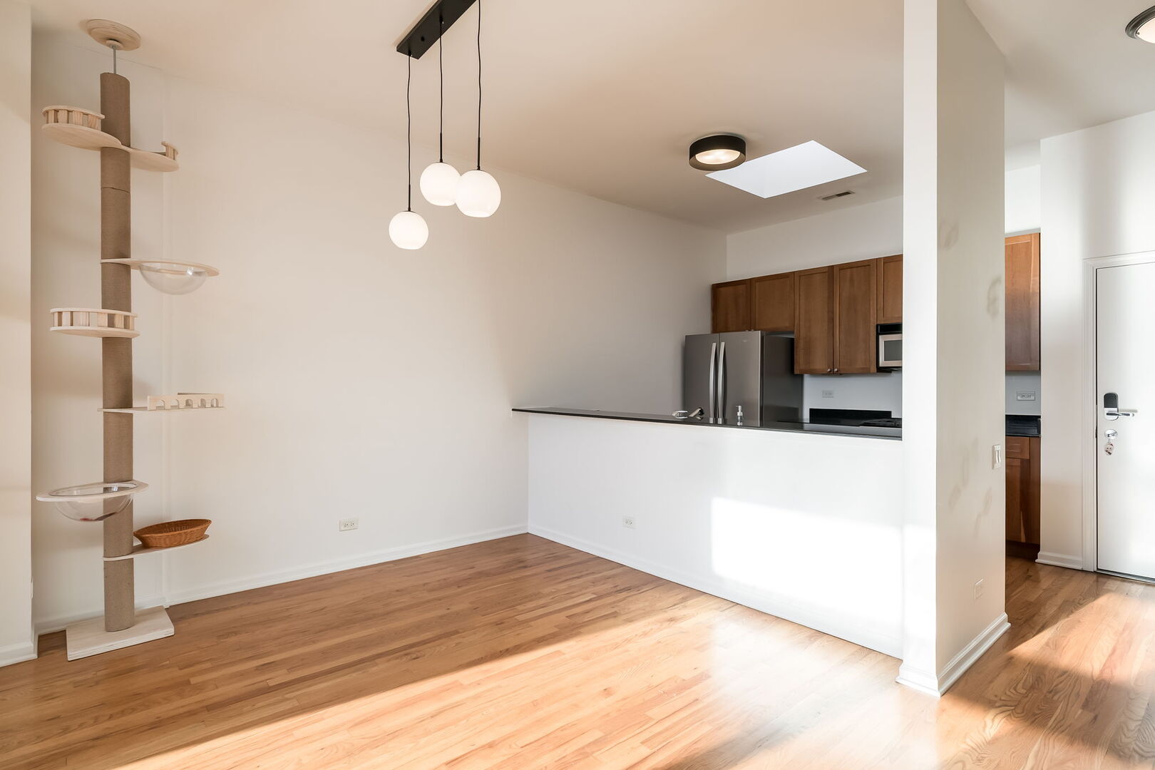 2089 W Wabansia Avenue 306