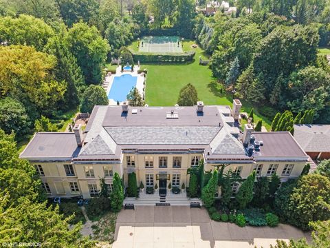 275 Sussex Lane Lake Forest IL 60045