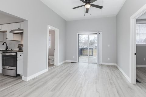 Tiny photo for 1006 N Morris Avenue, Bloomington, IL 61701 (MLS # 12544185)