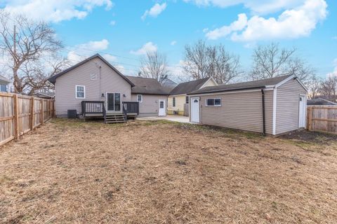 Tiny photo for 1006 N Morris Avenue, Bloomington, IL 61701 (MLS # 12544185)