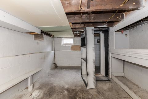 Tiny photo for 1006 N Morris Avenue, Bloomington, IL 61701 (MLS # 12544185)