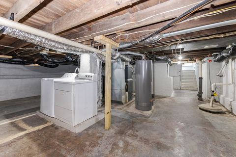 Tiny photo for 1006 N Morris Avenue, Bloomington, IL 61701 (MLS # 12544185)