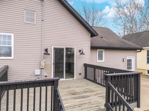 Tiny photo for 1006 N Morris Avenue, Bloomington, IL 61701 (MLS # 12544185)