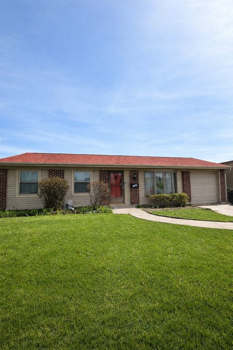 Photo of 8045 NORTHWAY Drive, Hanover Park, IL 60133 (MLS # 12629600)