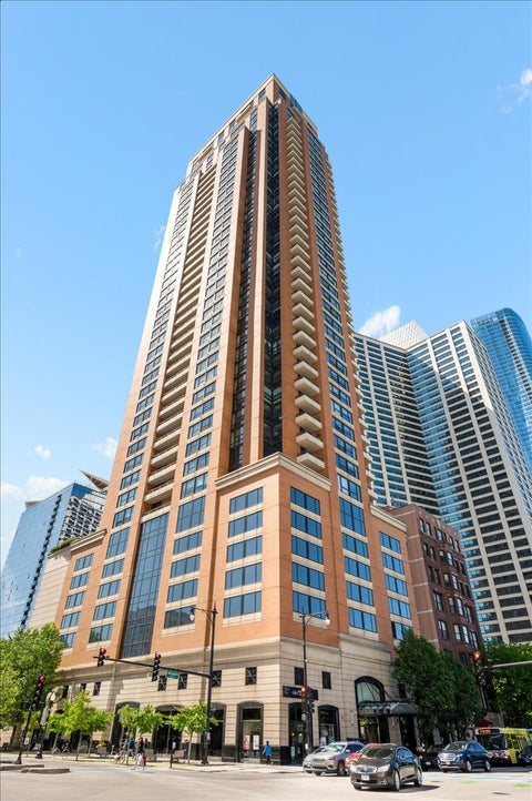Photo of 1160 S Michigan Avenue #1001, Chicago, IL 60605 (MLS # 12682892)