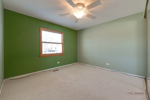Tiny photo for 996 N Apple Tree Court, Palatine, IL 60067 (MLS # 12582836)