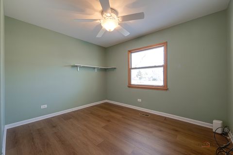 Tiny photo for 996 N Apple Tree Court, Palatine, IL 60067 (MLS # 12582836)