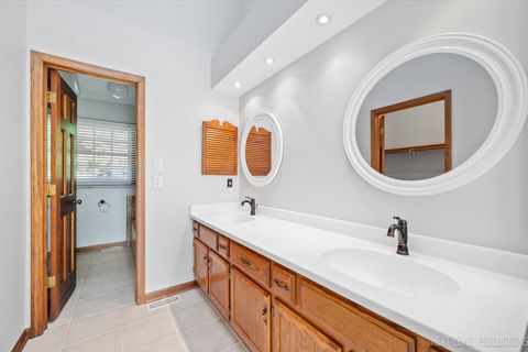 Tiny photo for 1254 Croydon Court, Geneva, IL 60134 (MLS # 12456477)