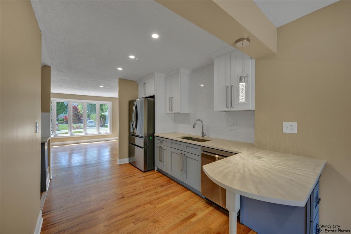 215 S Forest Avenue