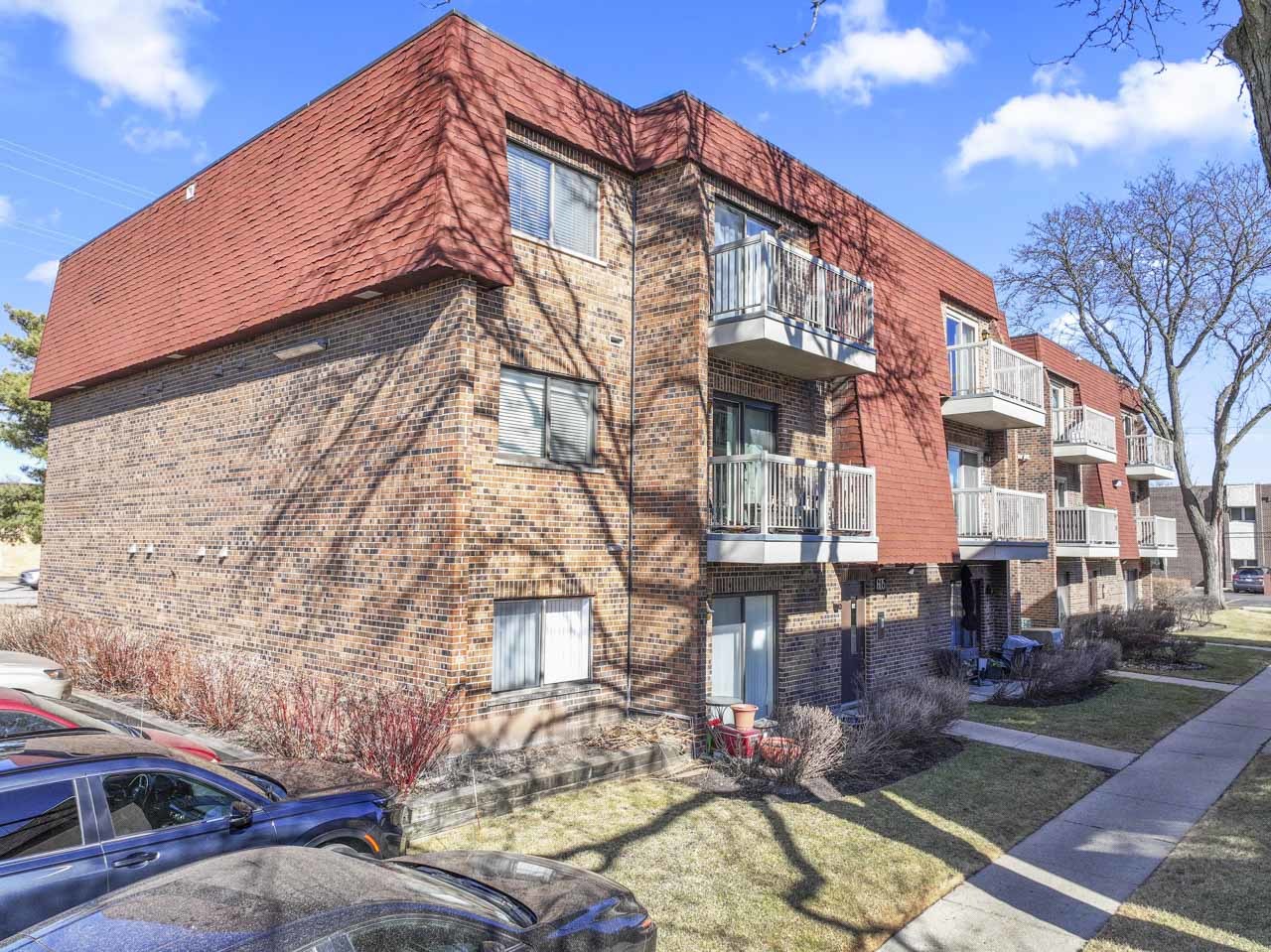 605 W Central Road C1