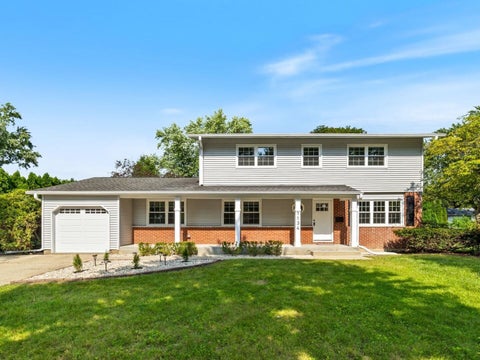 Photo of 1134 E Paddock Drive, Palatine, IL 60074 (MLS # 12748303)