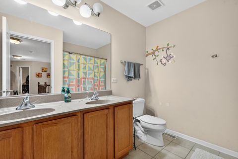 Tiny photo for 910 TIPPERARY Street, Gilberts, IL 60136 (MLS # 12512814)