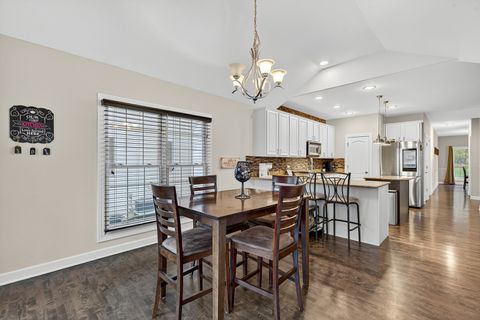 Tiny photo for 910 TIPPERARY Street, Gilberts, IL 60136 (MLS # 12512814)