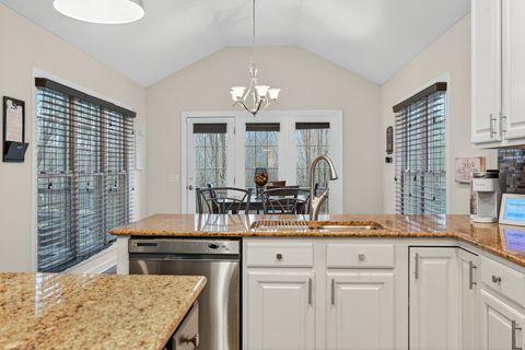 Tiny photo for 910 TIPPERARY Street, Gilberts, IL 60136 (MLS # 12512814)