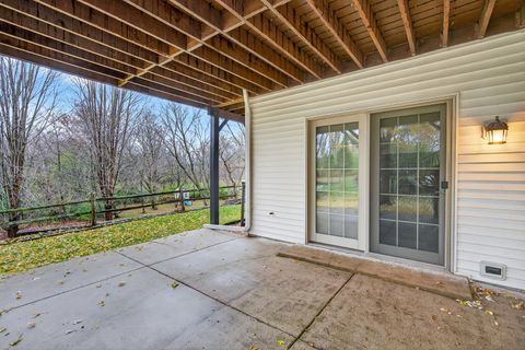 Tiny photo for 910 TIPPERARY Street, Gilberts, IL 60136 (MLS # 12512814)