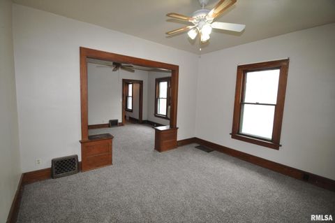 Tiny photo for 1815 BELLE Avenue, Davenport, IA 52803 (MLS # QC4268562)