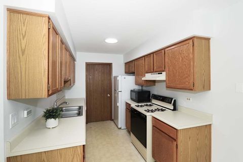 Tiny photo for 437 Village Creek Drive #437, Lake In The Hills, IL 60156 (MLS # 12517353)